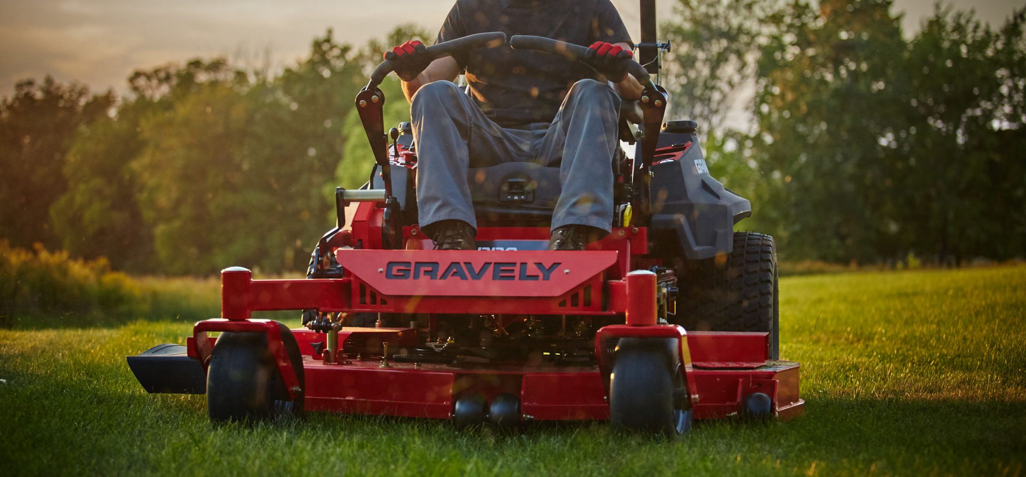 gravelyprozeroturnmower Marina Inc.